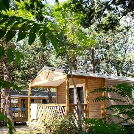 Hotel Les Hautes Prairies Lourmarin